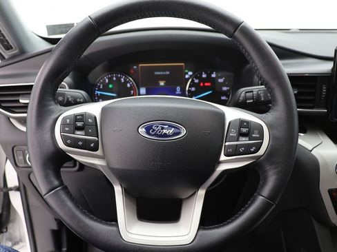 Used 2023 Ford Explorer XLT w/ Equipment Group 202A image 18