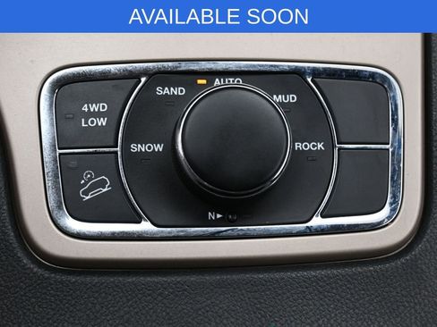 Used 2014 Jeep Grand Cherokee Limited image 25