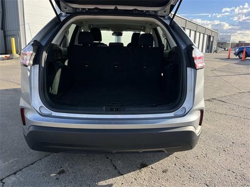 Used 2023 Ford Edge SE image 12