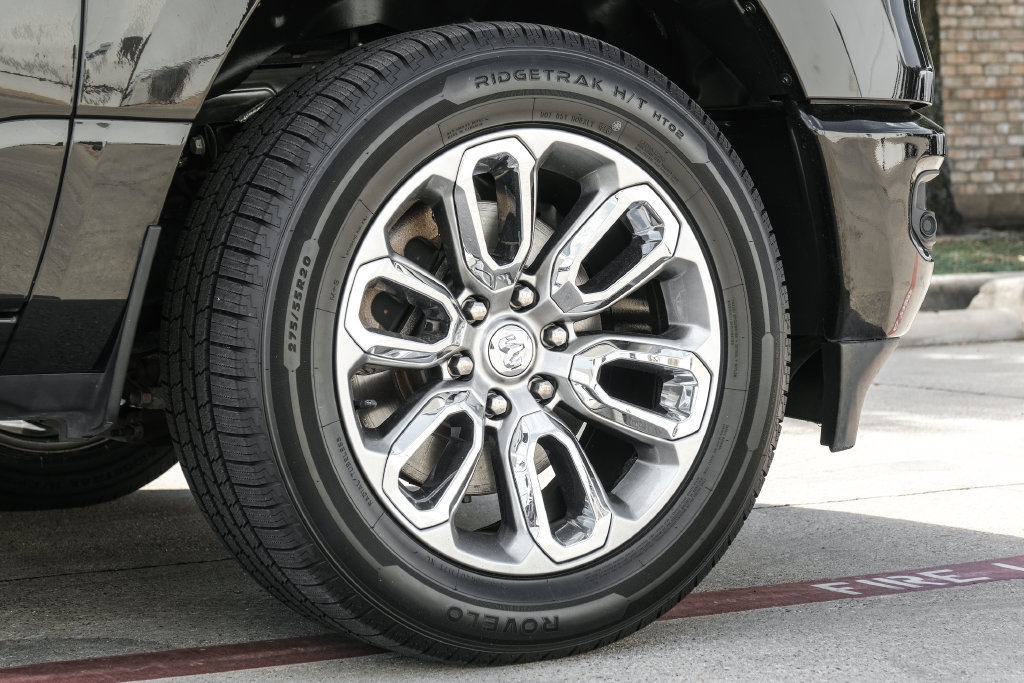 Used 2023 RAM 1500 Laramie AWD/4WD image 74