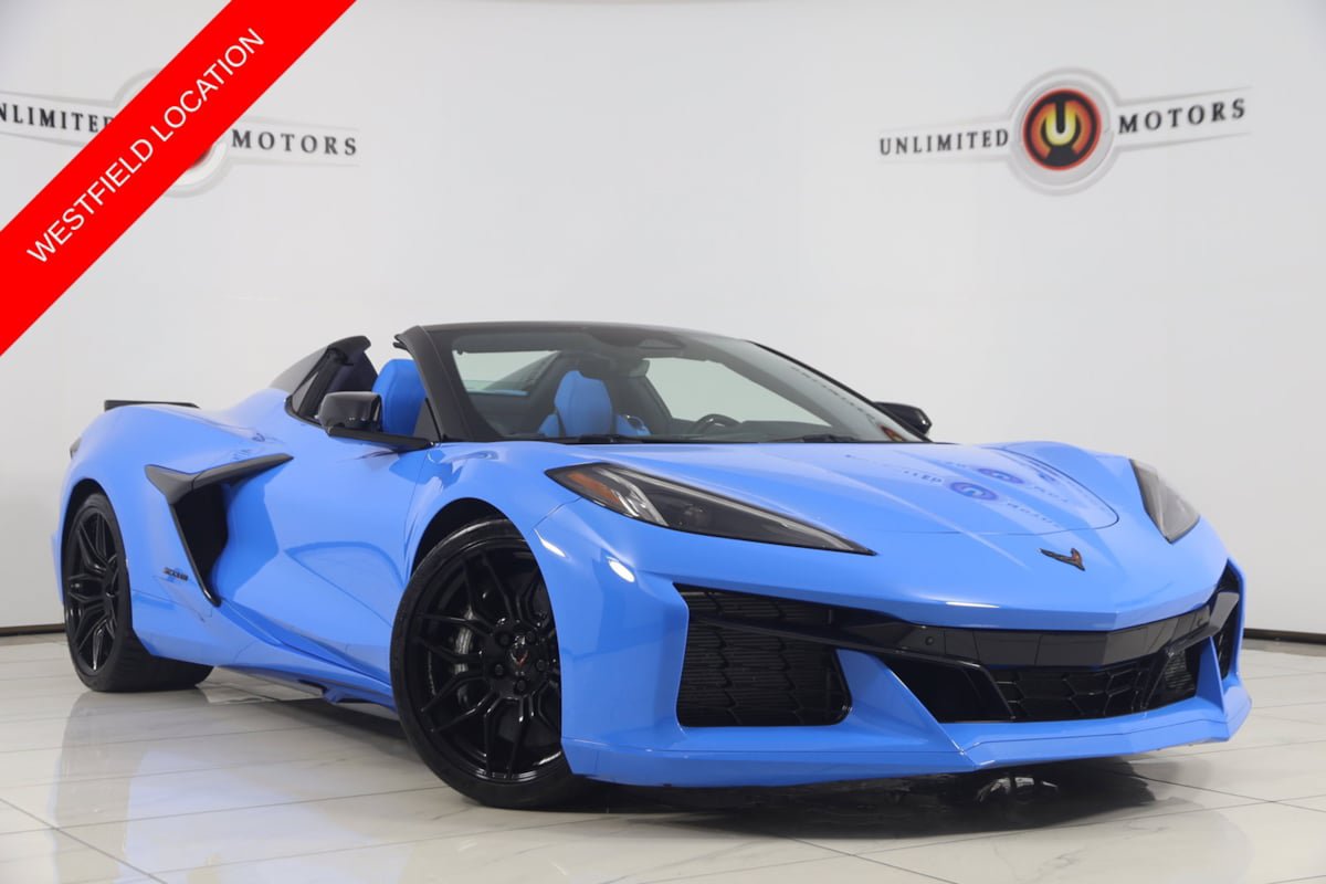 Used 2024 Chevrolet Corvette Z06 w/ Stealth Interior Trim Package RWD image 1