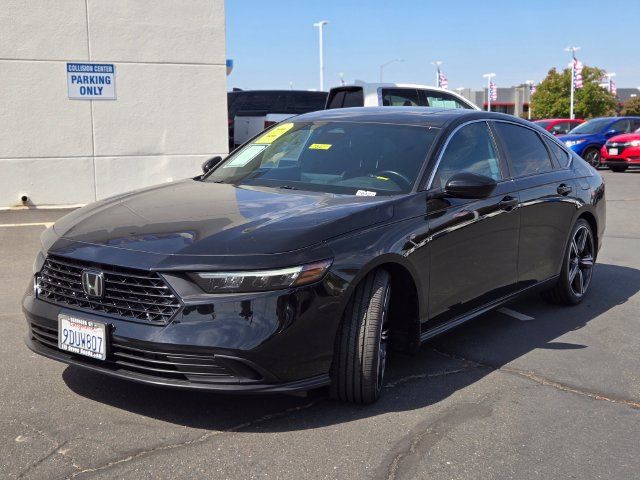 Used 2023 Honda Accord Sport image 8