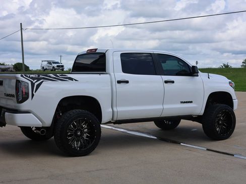 Used 2014 Toyota Tundra SR5 w/ SR5 Upgrade Package RWD image 3