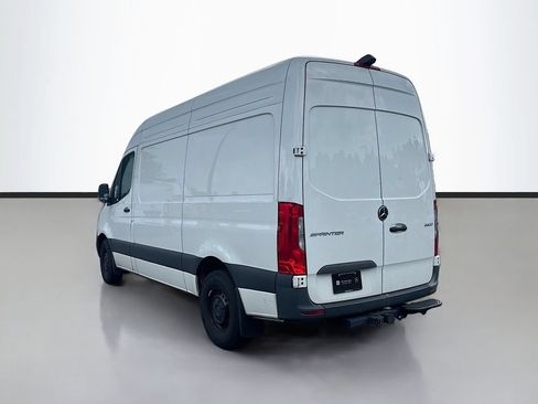 Used 2024 Mercedes-Benz Sprinter 2500 image 5