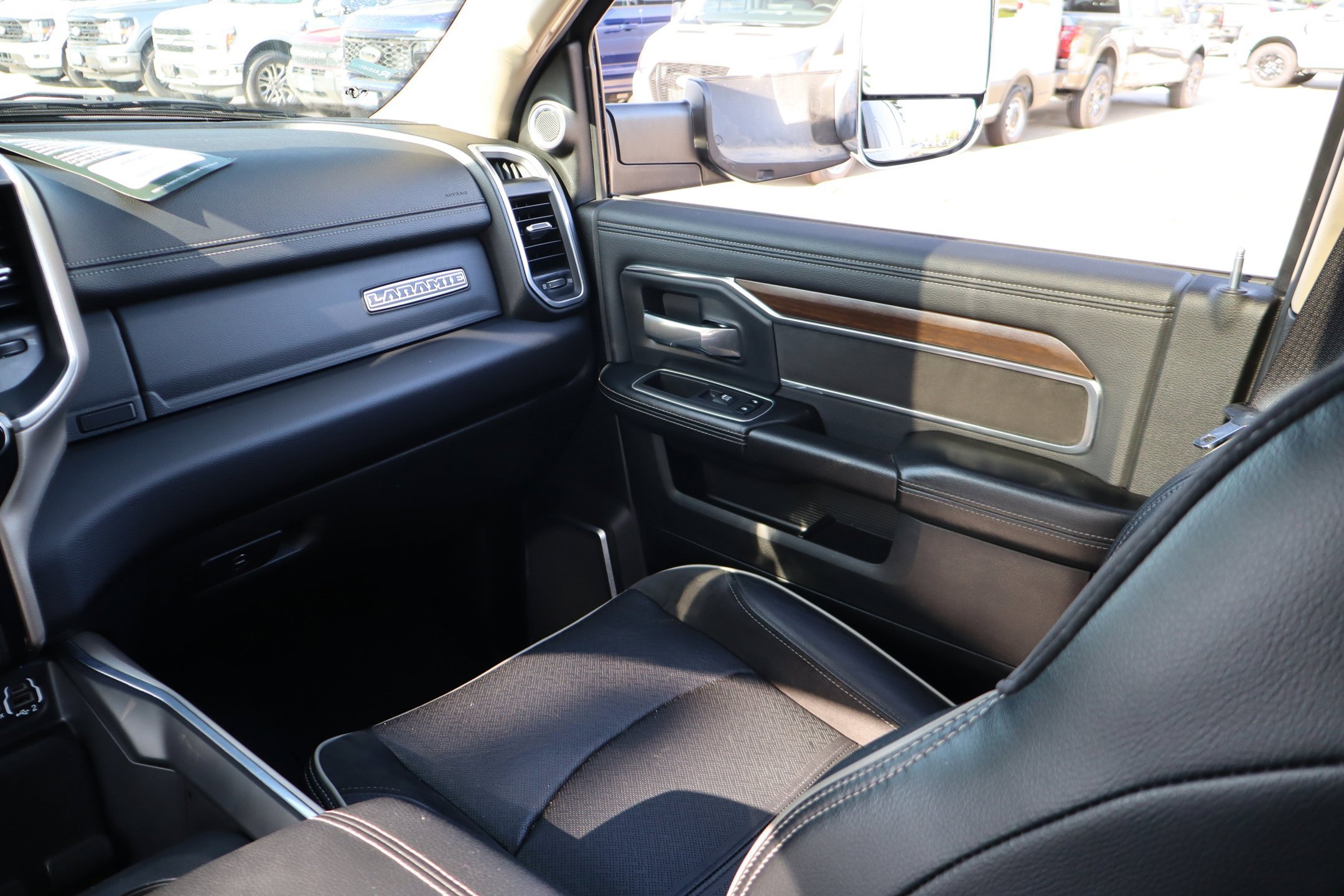 Used 2022 RAM 3500 Laramie AWD/4WD image 27