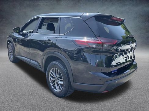 Used 2024 Nissan Rogue S AWD/4WD image 10