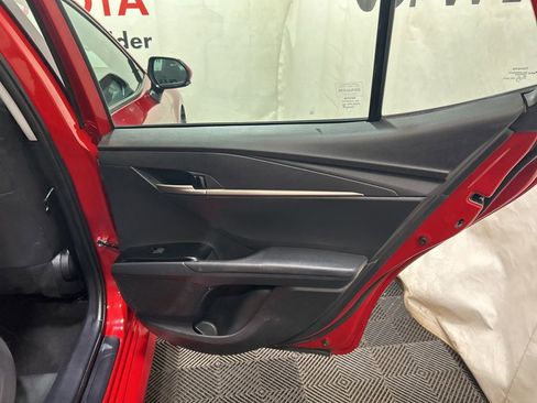 Used 2025 Toyota Camry LE image 14