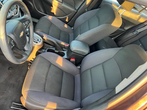 Used 2015 Chevrolet Cruze LT FWD image 15