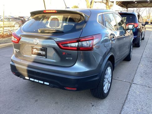 Used 2021 Nissan Rogue Sport S image 4