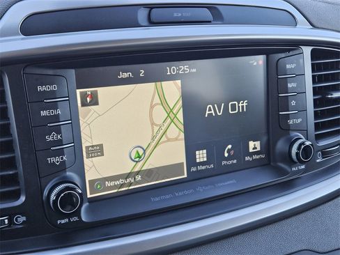 Used 2020 Kia Sorento SX image 17