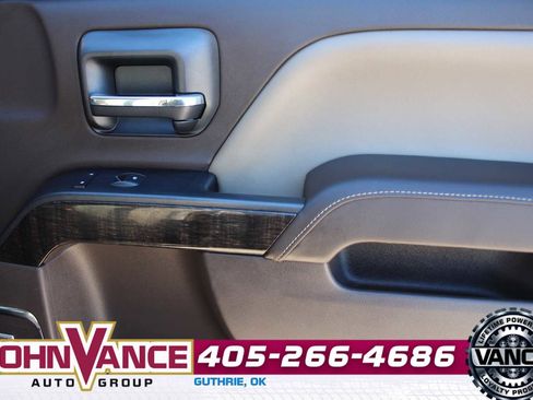 Used 2015 GMC Sierra 2500 Denali w/ Duramax Plus Package image 17