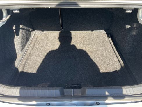 Used 2019 Volkswagen Jetta SE image 24