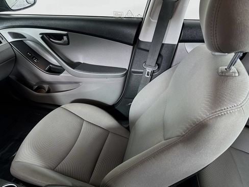 Used 2016 Hyundai Elantra SE FWD image 21