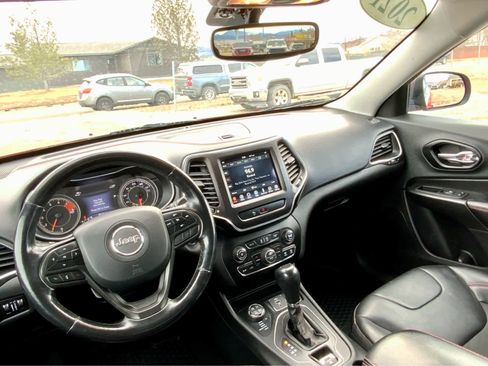 Used 2021 Jeep Cherokee Trailhawk image 35