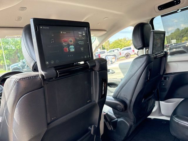 Used 2020 Chrysler Pacifica Touring-L Plus FWD image 27