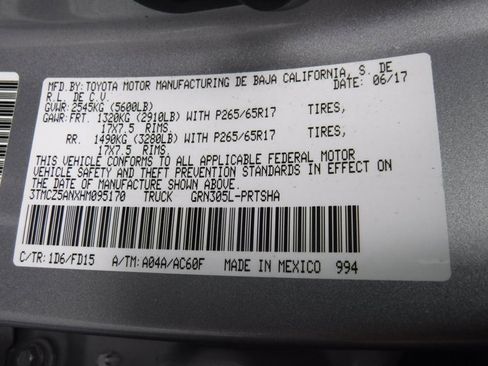 Used 2017 Toyota Tacoma TRD Sport image 46