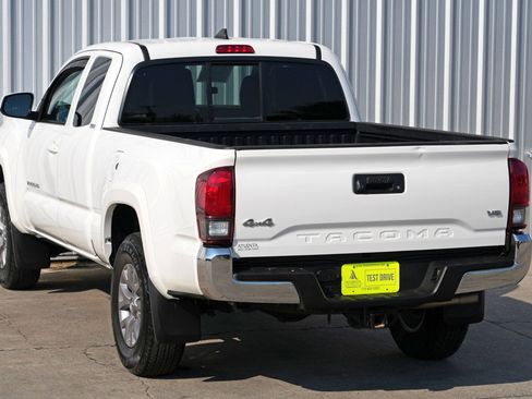 Used 2019 Toyota Tacoma SR5 image 37