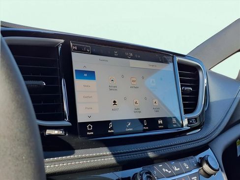 New 2025 Chrysler Pacifica Select FWD image 8