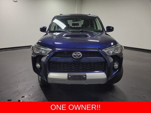 Used 2019 Toyota 4Runner TRD Off-Road Premium AWD/4WD image 2