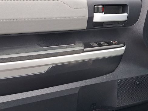 Used 2016 Toyota Tundra Limited w/ Limited Premium Package image 13