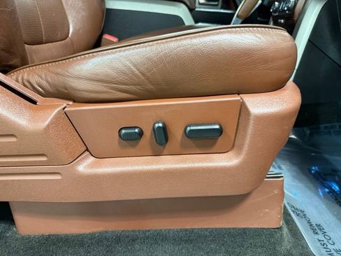 Used 2014 Ford F150 King Ranch w/ King Ranch Luxury Package image 28