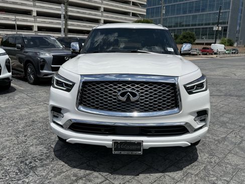 Certified 2024 INFINITI QX80 Sensory w/ Cargo Package AWD/4WD image 2