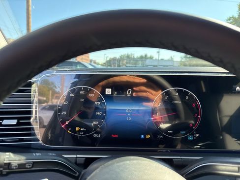 New 2026 Mercedes-Benz GLS 450 4MATIC image 16