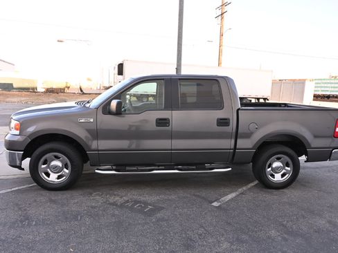 Used 2006 Ford F150 XLT image 3
