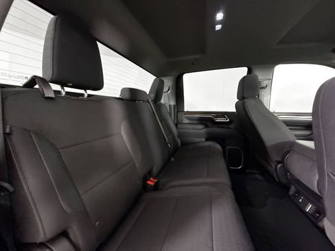 Used 2025 Chevrolet Silverado 2500 LT w/ Convenience Package AWD/4WD image 36