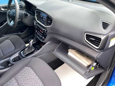 Used 2018 Hyundai Ioniq Blue image 24