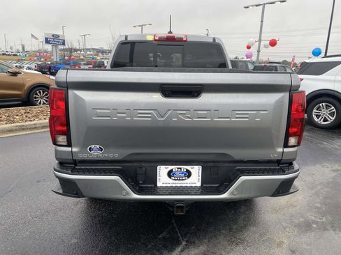 Used 2024 Chevrolet Colorado LT w/ LT Convenience Package II image 6