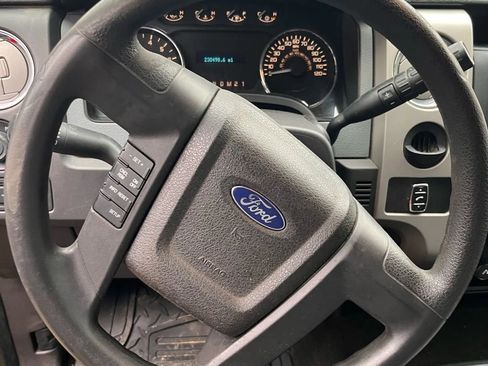 Used 2011 Ford F150 XLT w/ Trailer Tow Pkg image 3
