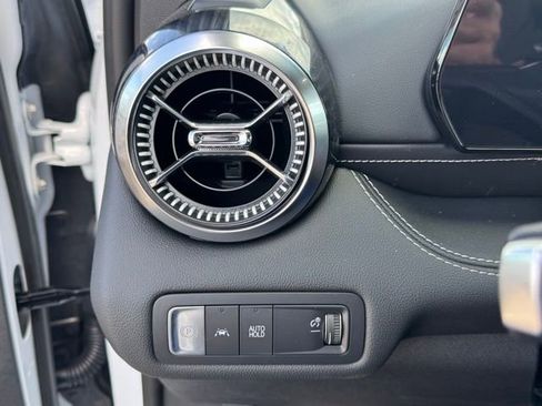 New 2025 Chevrolet Blazer EV LT image 37