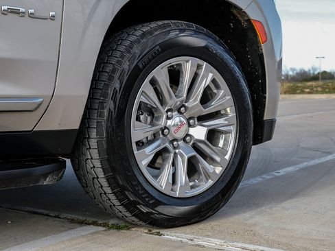 Used 2021 GMC Yukon XL Denali image 65