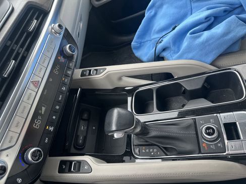 Used 2020 Kia Telluride EX AWD/4WD image 4
