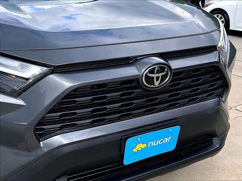 Used 2022 Toyota RAV4 XLE w/ Convenience Package AWD/4WD image 32