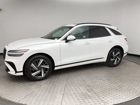 Certified 2026 Genesis GV70 3.5T Sport Advanced AWD/4WD image 6