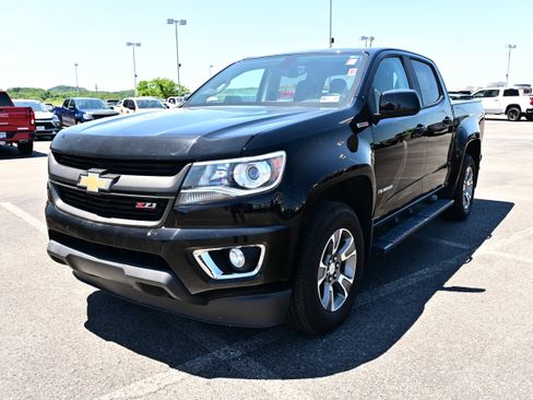 Used 2019 Chevrolet Colorado Z71 AWD/4WD image 4