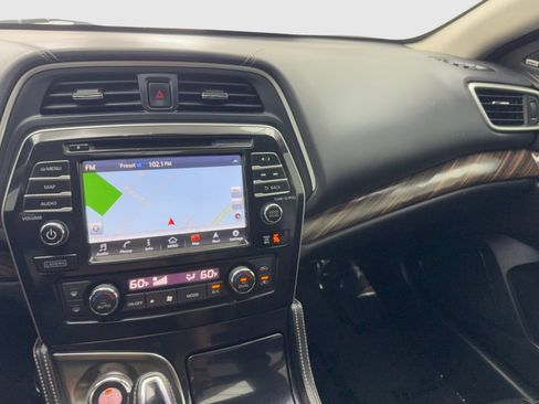 Used 2018 Nissan Maxima Platinum FWD image 24