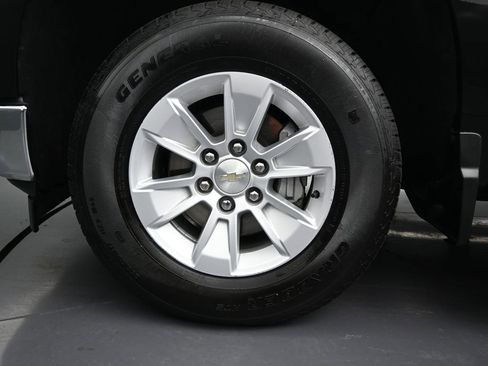 Used 2023 Chevrolet Silverado 1500 LT image 10