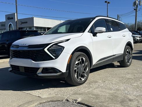 Used 2024 Kia Sportage SX image 2