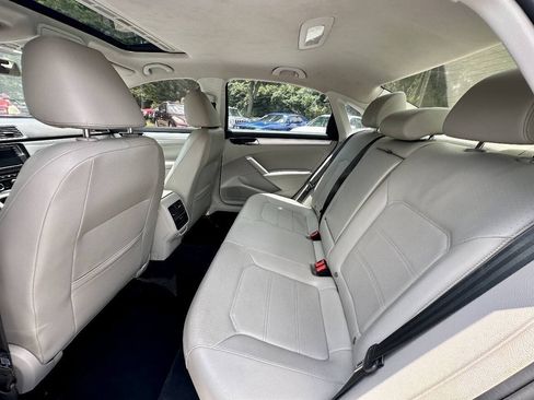 Used 2019 Volkswagen Passat 2.0T Wolfsburg FWD image 12