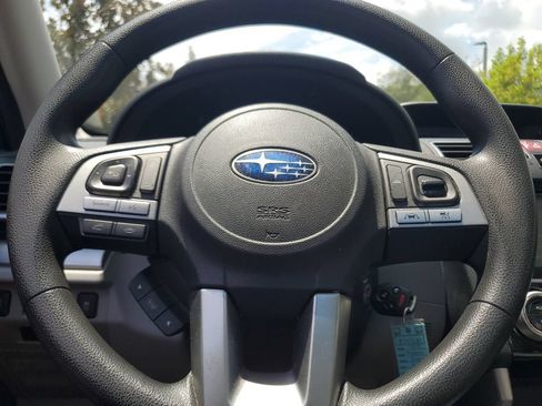 Used 2017 Subaru Forester 2.5i Premium AWD/4WD image 23