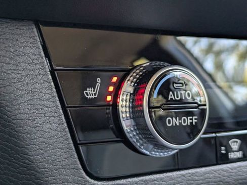 New 2026 Mitsubishi Outlander SE image 25