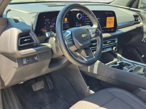 Used 2024 Chevrolet Traverse LT FWD image 10