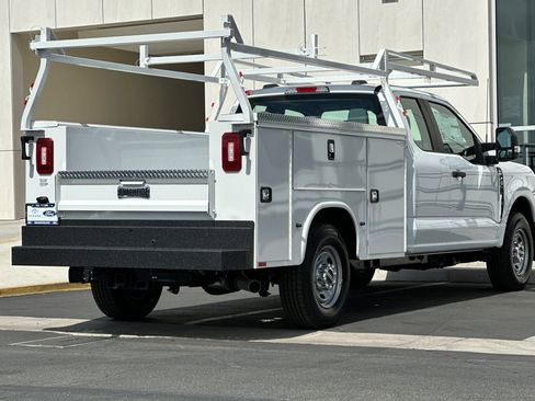 New 2026 Ford F250 XL w/ XL Chrome Package image 3