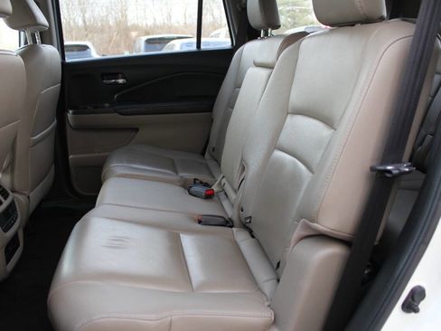 Used 2017 Honda Pilot EX-L image 11