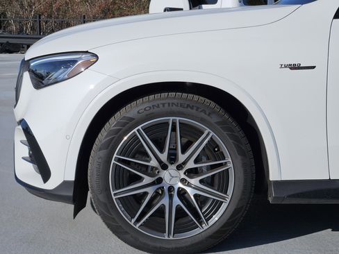 Used 2025 Mercedes-Benz GLC 63 AMG S image 11