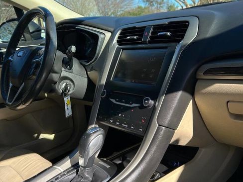 Used 2013 Ford Fusion SE FWD image 53