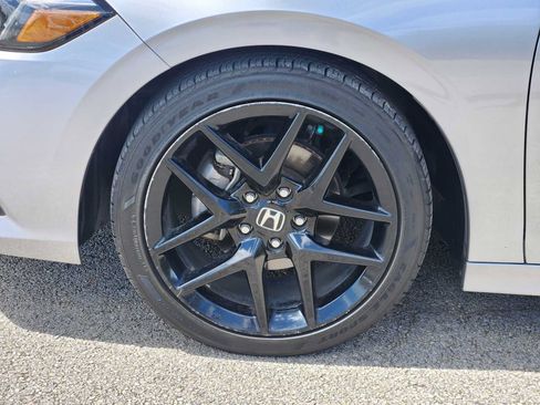 Used 2023 Honda Civic Sport image 9